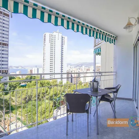 Apartment Family & Friends Getaway - Pool - Balcony - Sleeps 6 Free Parking - Wifi And Netflix 8-E Benidorm